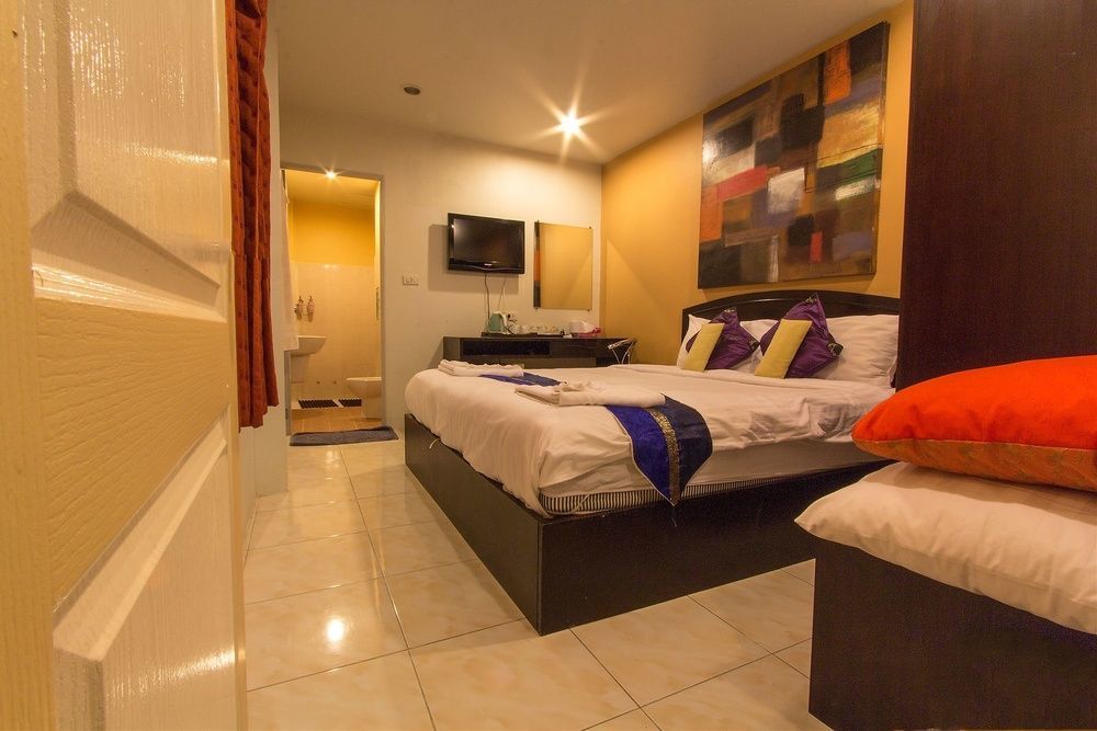 Hotel Cool Sea House à Patong Extérieur photo