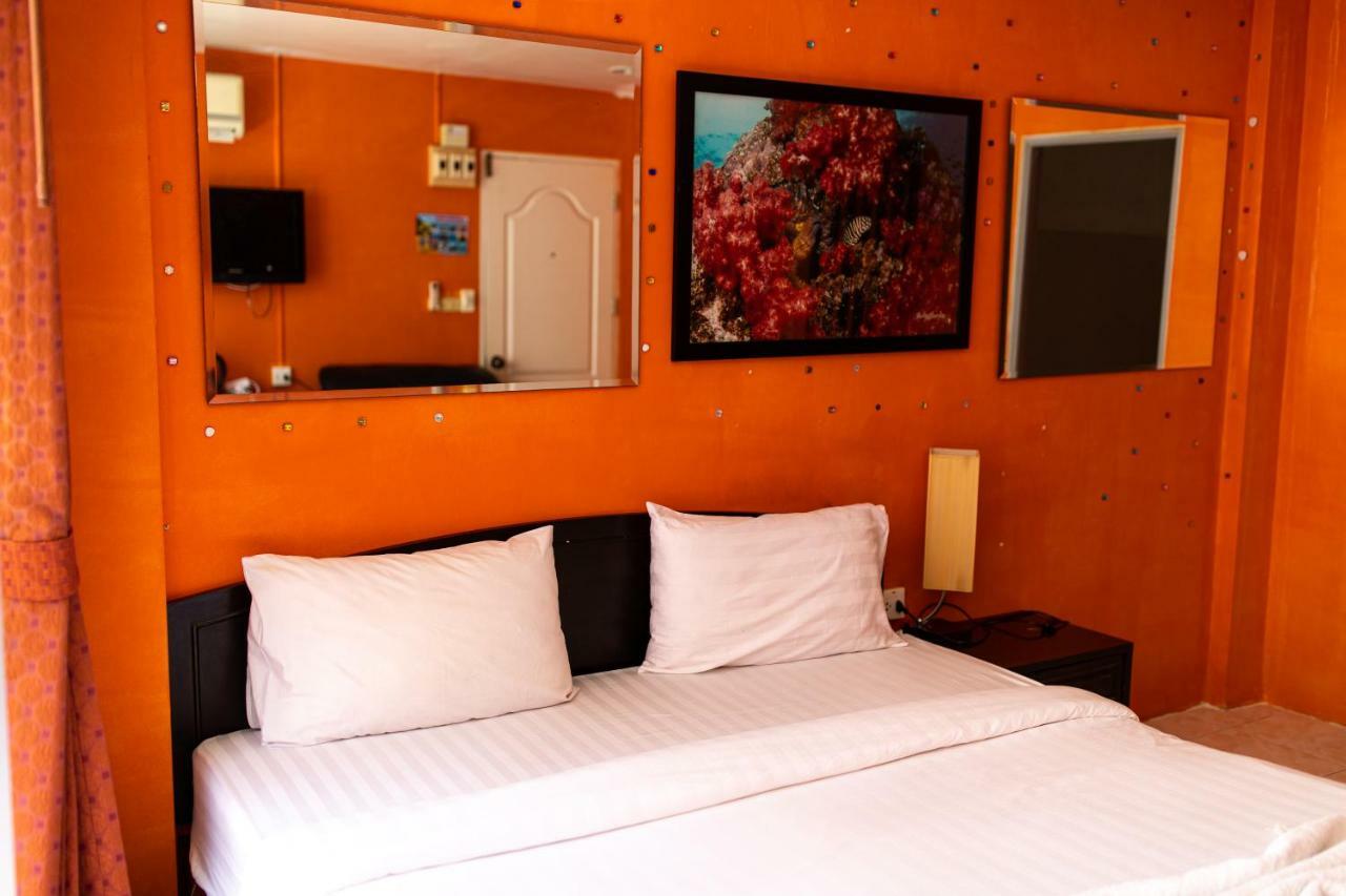 Hotel Cool Sea House à Patong Extérieur photo