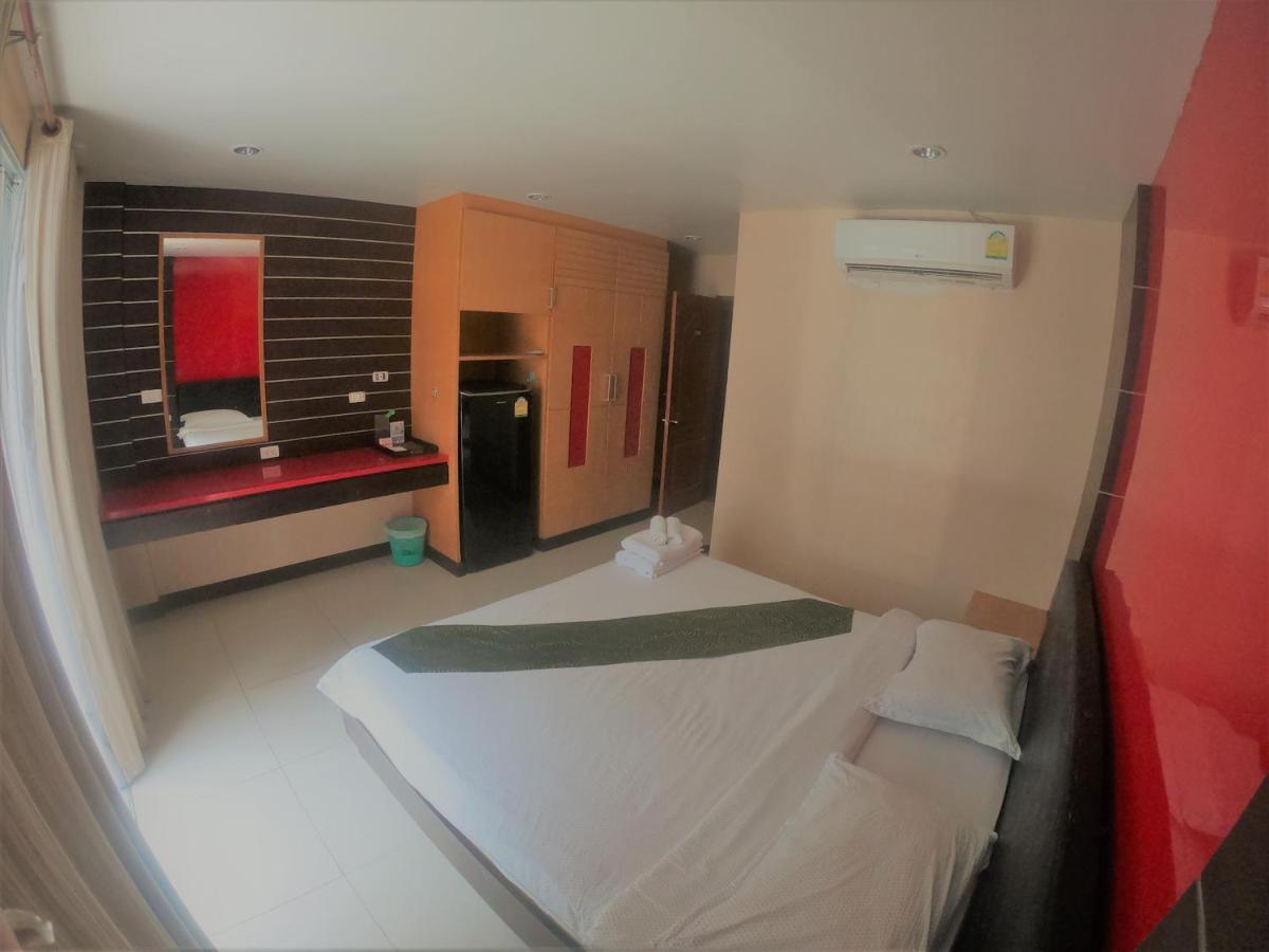 Hotel Cool Sea House à Patong Extérieur photo